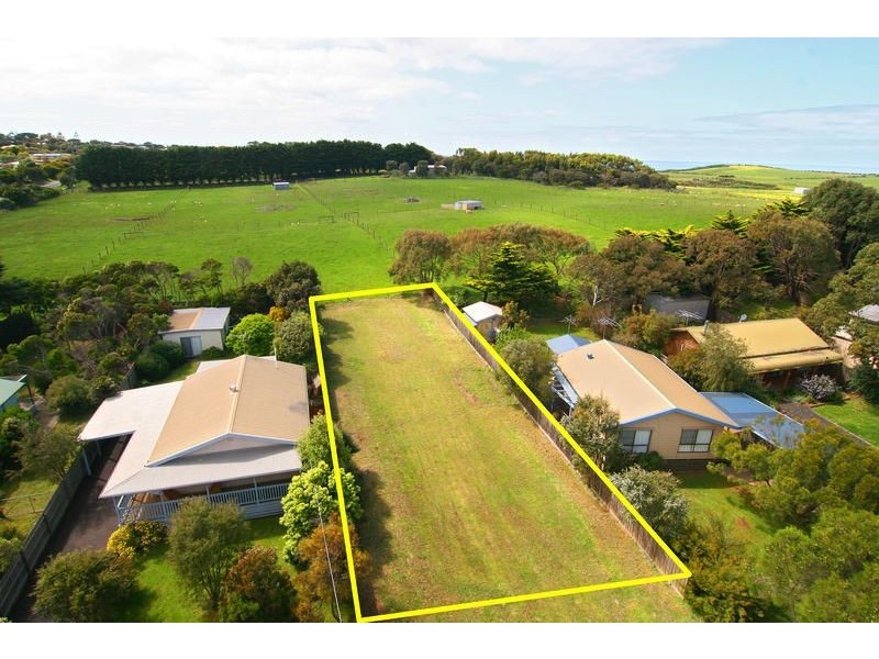 5 Dolphin Drive, Smiths Beach VIC 3922