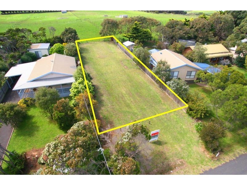 5 Dolphin Drive, Smiths Beach VIC 3922