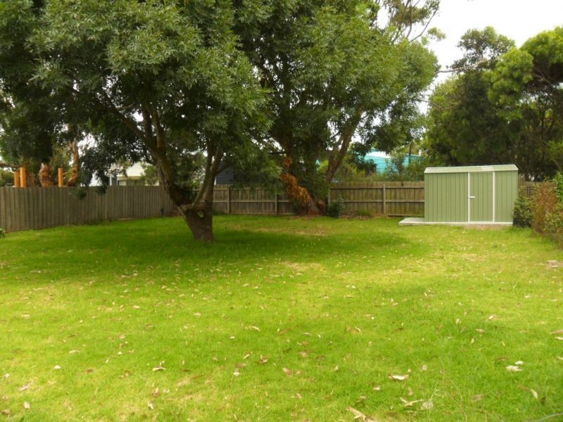 1 Broadwater Ave, Cape Woolamai VIC 3925