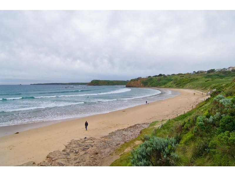 22 Dolphin Drive, Smiths Beach VIC 3922