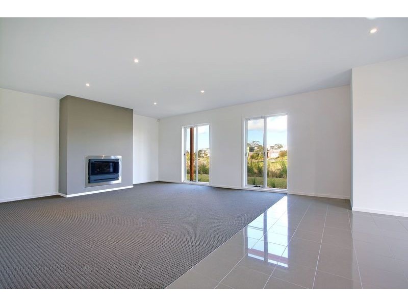 2, 6 & 8 Lobelia Lane, Cowes VIC 3922