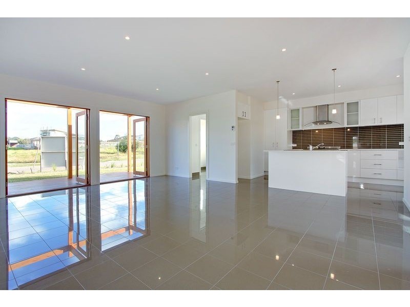 2, 6 & 8 Lobelia Lane, Cowes VIC 3922