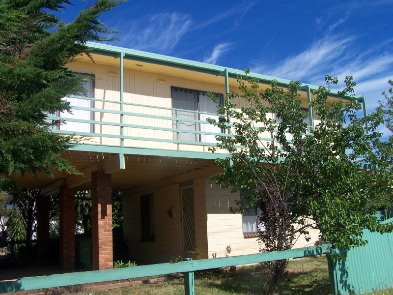 2 Hallway Drive, Wimbledon Heights VIC 3922