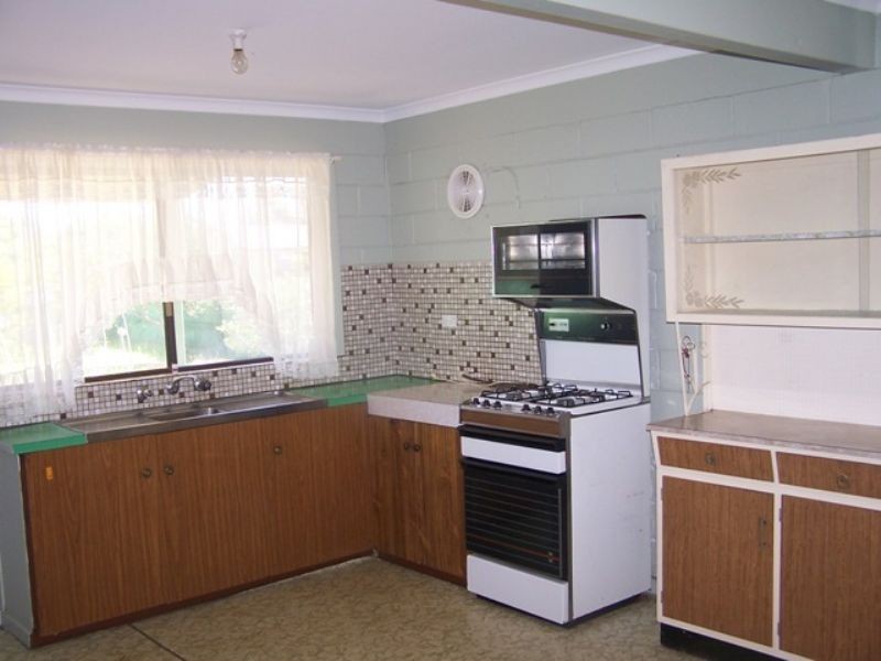 2 Hallway Drive, Wimbledon Heights VIC 3922