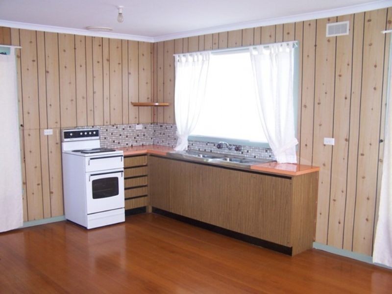 2 Hallway Drive, Wimbledon Heights VIC 3922