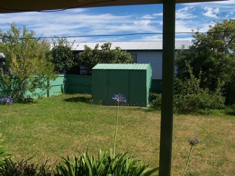 2 Hallway Drive, Wimbledon Heights VIC 3922