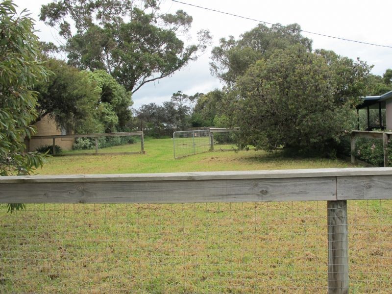 15 Roydon Road, Cowes VIC 3922
