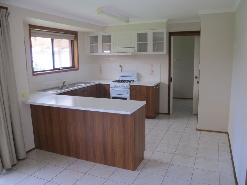 11 Caroline Avenue, Cowes VIC 3922