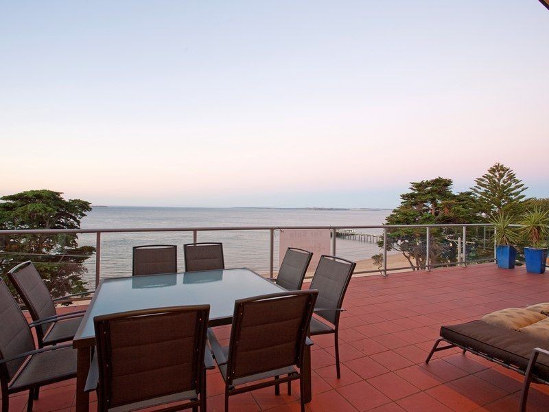 11/17 The Esplanade, Cowes VIC 3922