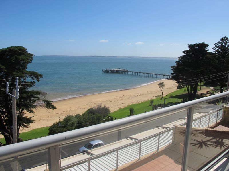 Penthouse 10/17 The Esplanade, Cowes VIC 3922
