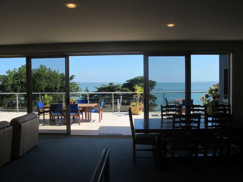 Penthouse 10/17 The Esplanade, Cowes VIC 3922