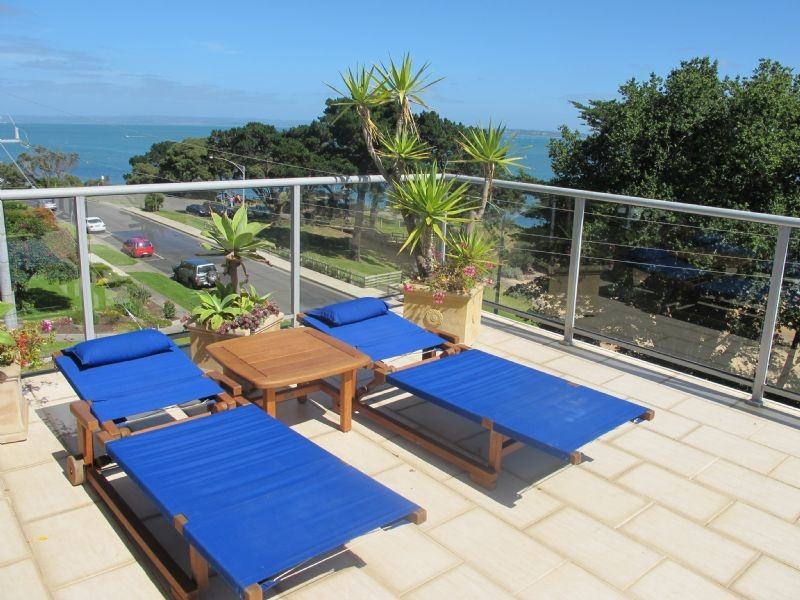 Penthouse 10/17 The Esplanade, Cowes VIC 3922