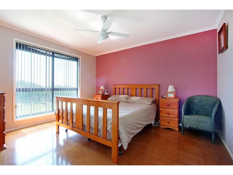 19 Dunvegan Cres, Surf Beach VIC 3922