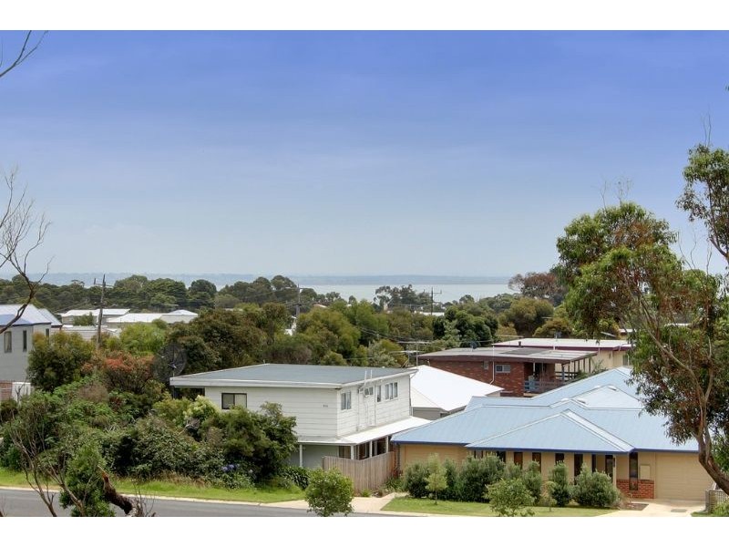 23 Waterview Rise, Cowes VIC 3922