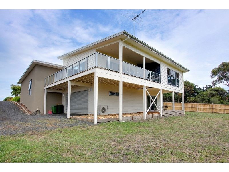 23 Waterview Rise, Cowes VIC 3922