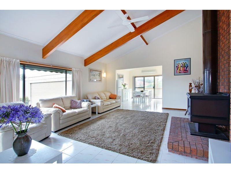 7 West Court, Cowes VIC 3922