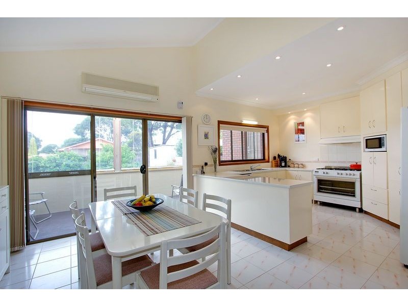7 West Court, Cowes VIC 3922