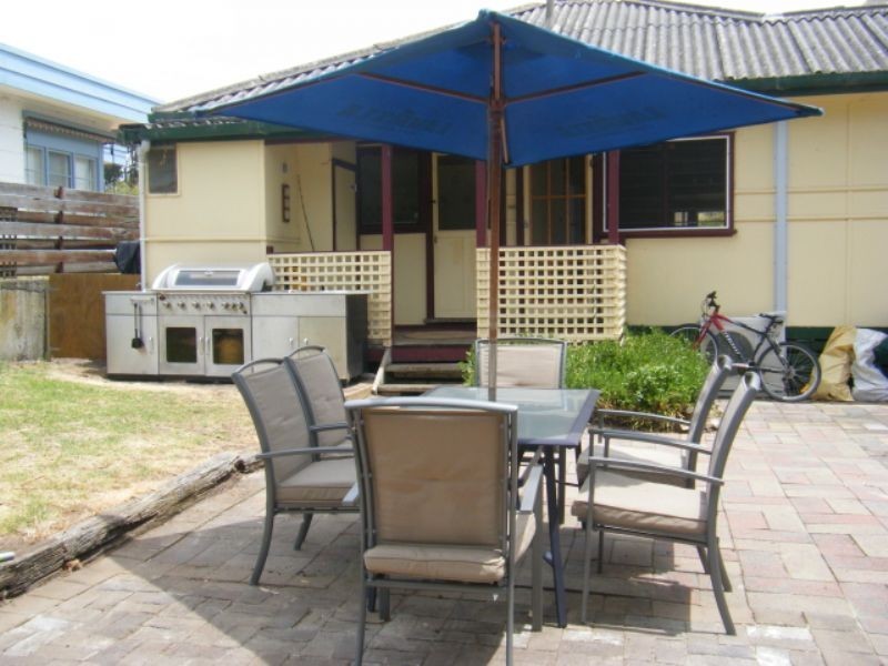 31 Rose Avenue, Cowes VIC 3922