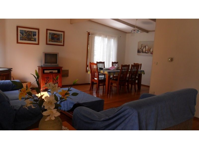 28 Phillip Street, Cowes VIC 3922