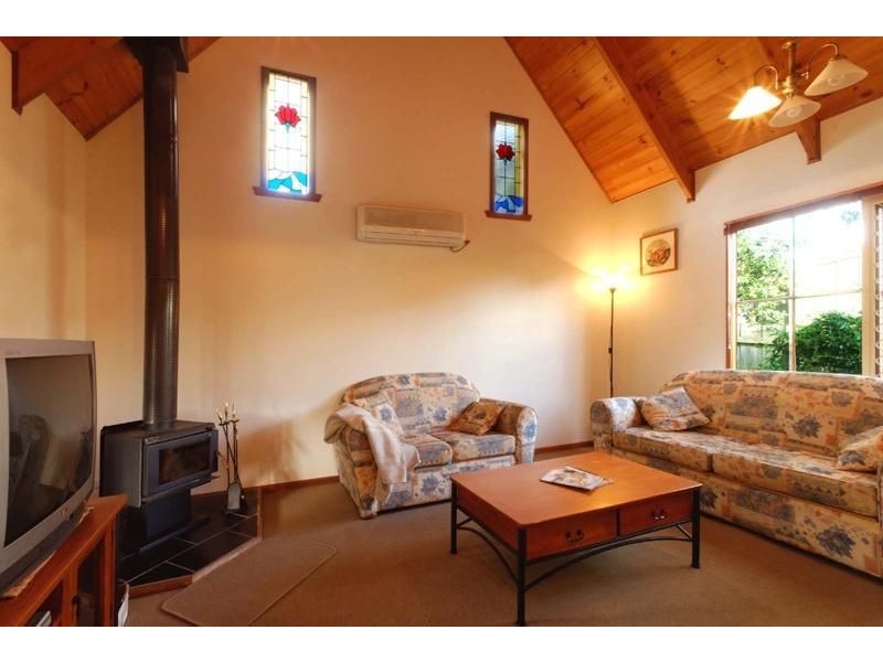 27 Terry Crescent, Wimbledon Heights VIC 3922