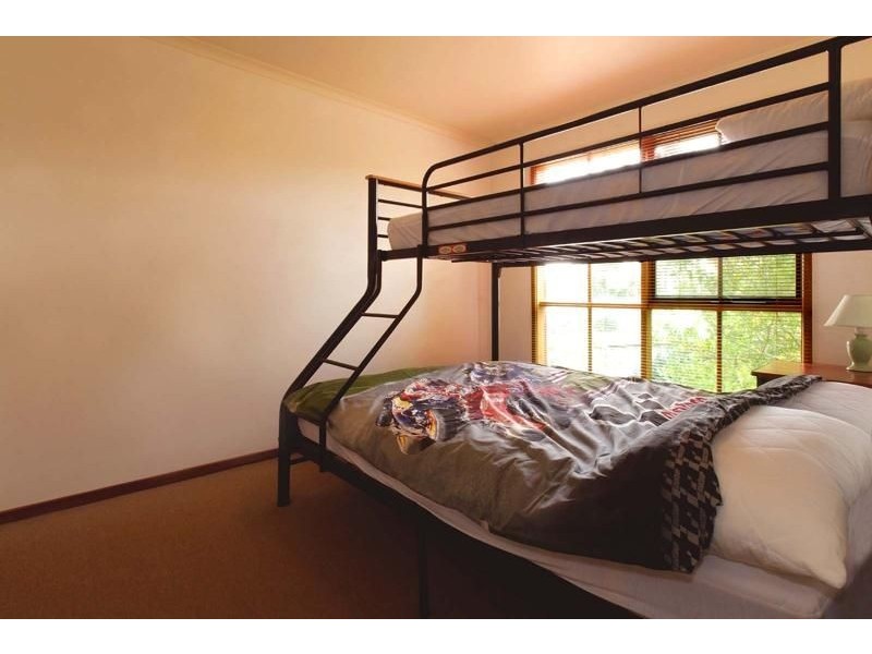 27 Terry Crescent, Wimbledon Heights VIC 3922