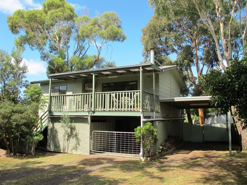25 Highland ave, Cowes VIC 3922