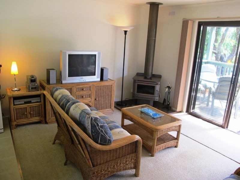 25 Highland ave, Cowes VIC 3922