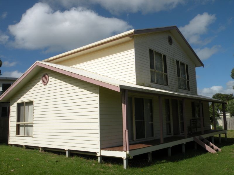 5 Clipper Crescent, Sunset Strip VIC 3922