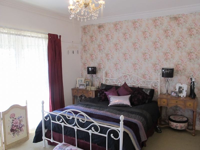 43 Wyndham Avenue, Cowes VIC 3922