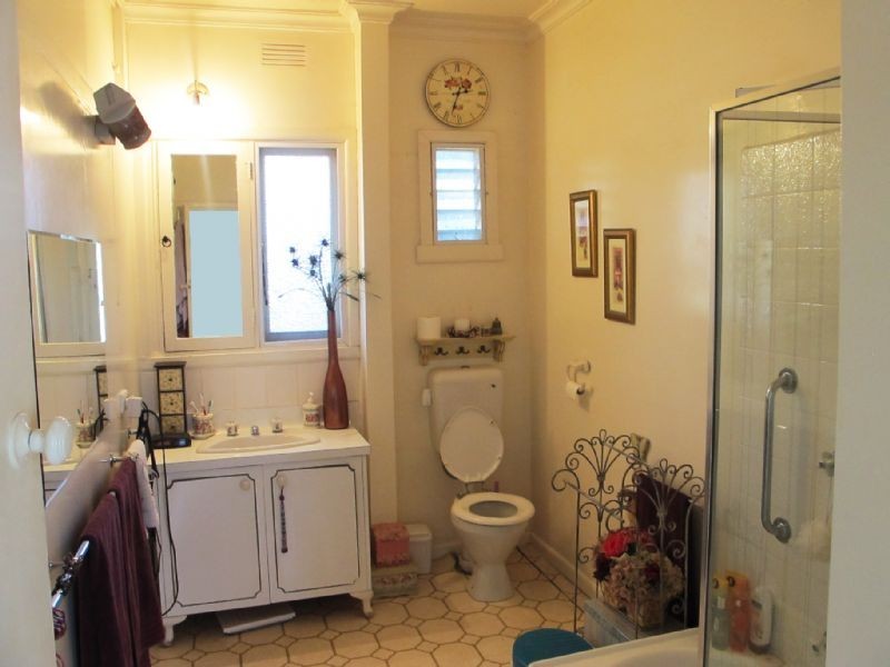 43 Wyndham Avenue, Cowes VIC 3922