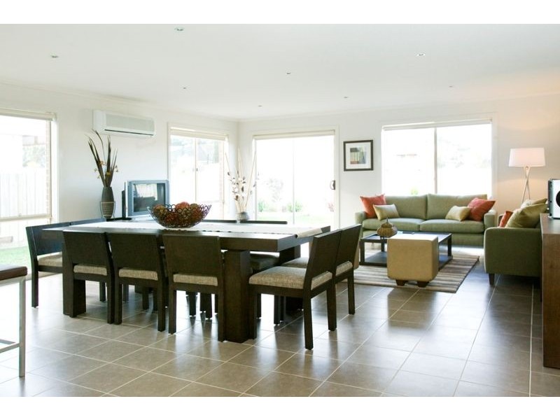 44 Katherine Circuit, Cowes VIC 3922