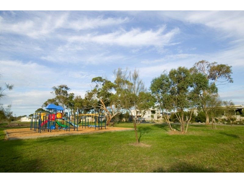 44 Katherine Circuit, Cowes VIC 3922