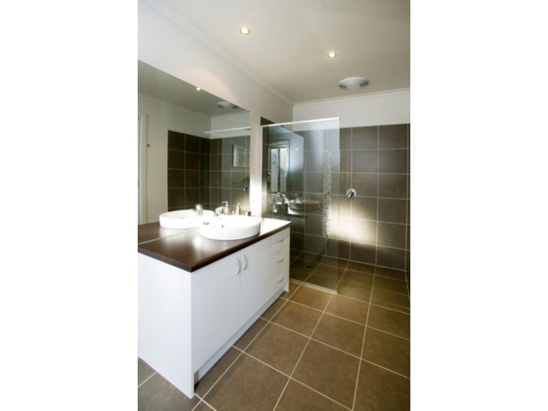 44 Katherine Circuit, Cowes VIC 3922