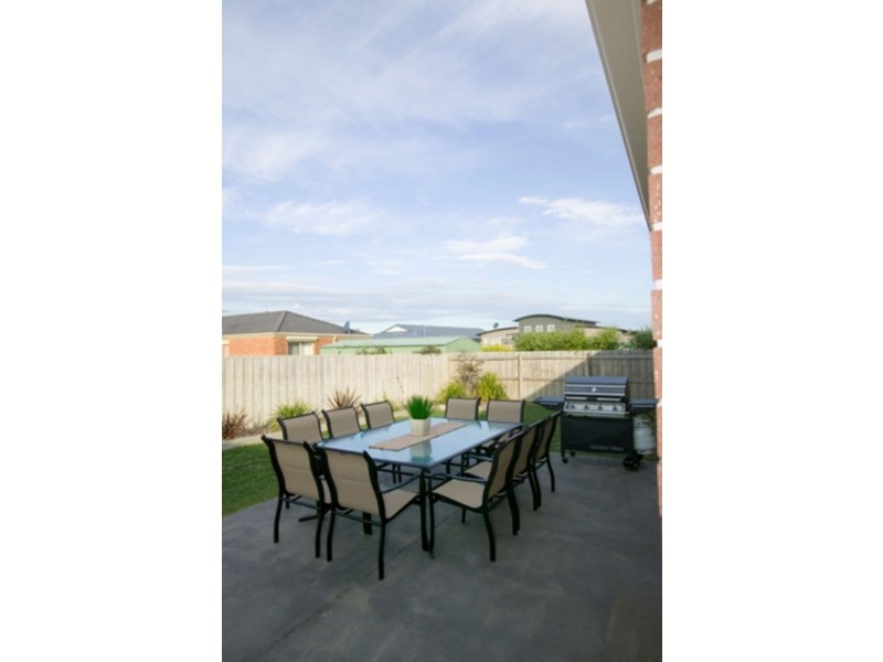 44 Katherine Circuit, Cowes VIC 3922