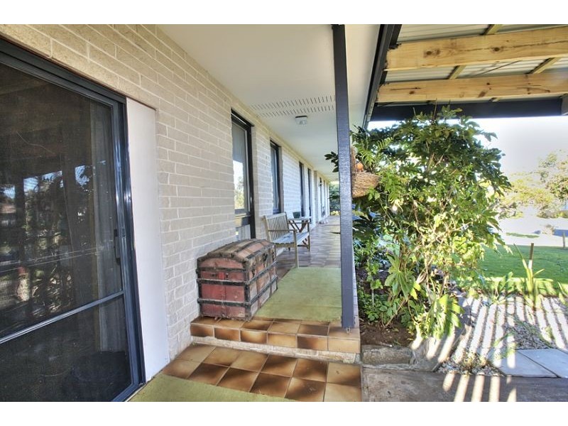 2-4 West Court, Cowes VIC 3922