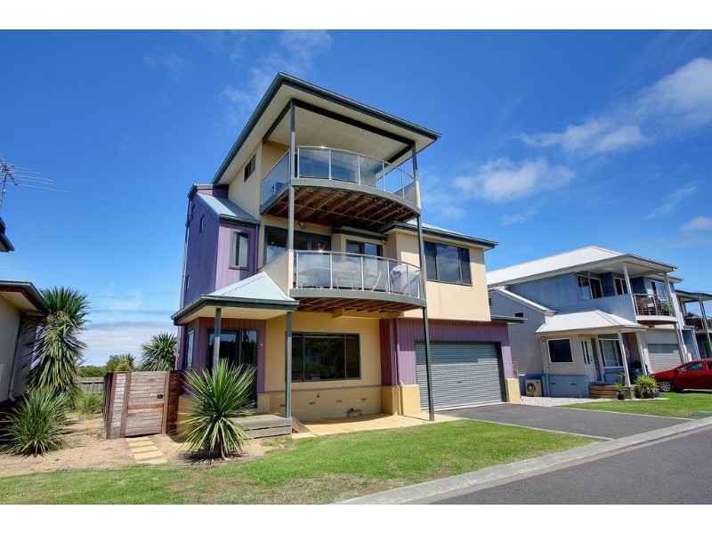 10/227 Smiths Beach Road, Smiths Beach VIC 3922
