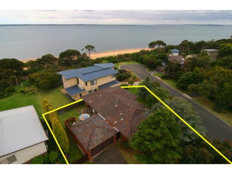4 Justice Road, Cowes VIC 3922