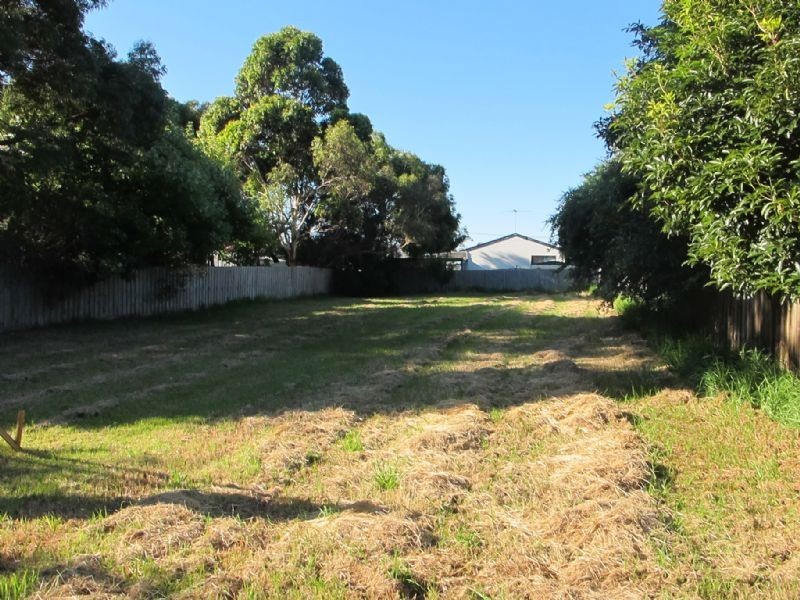 75 Hallway Drive, Cowes VIC 3922