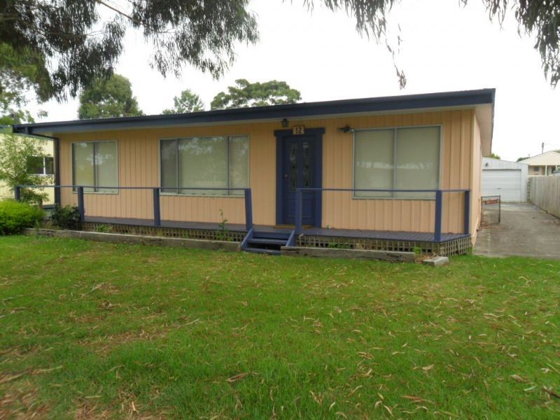 12 Koala Street, Cowes VIC 3922