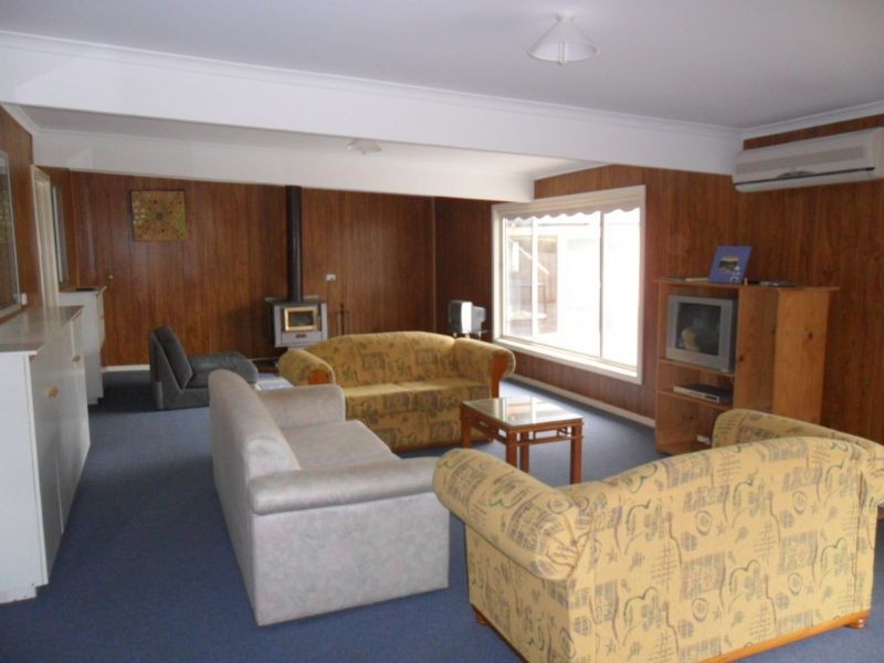12 Koala Street, Cowes VIC 3922