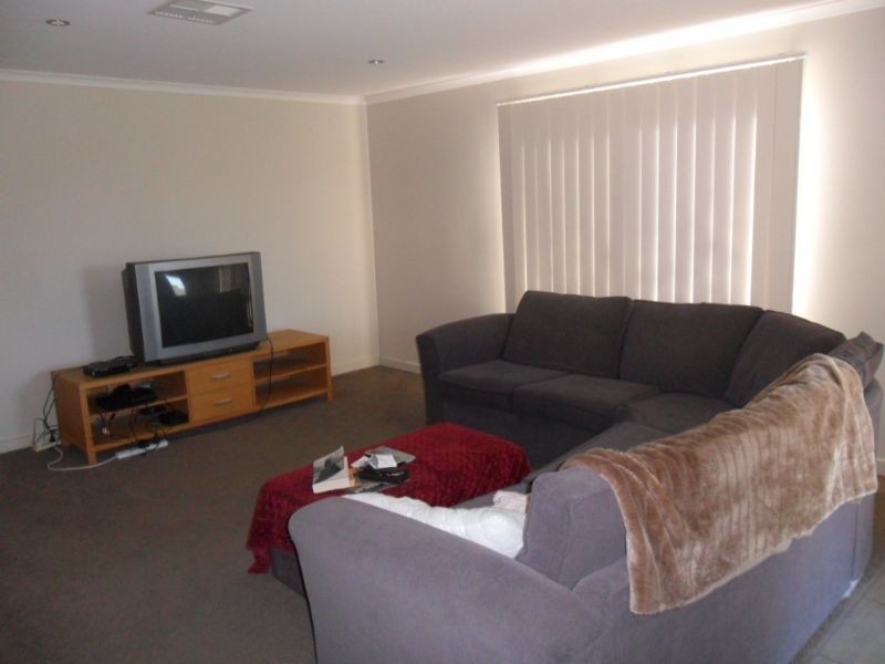 28 Tolley Ave, Surf Beach VIC 3922