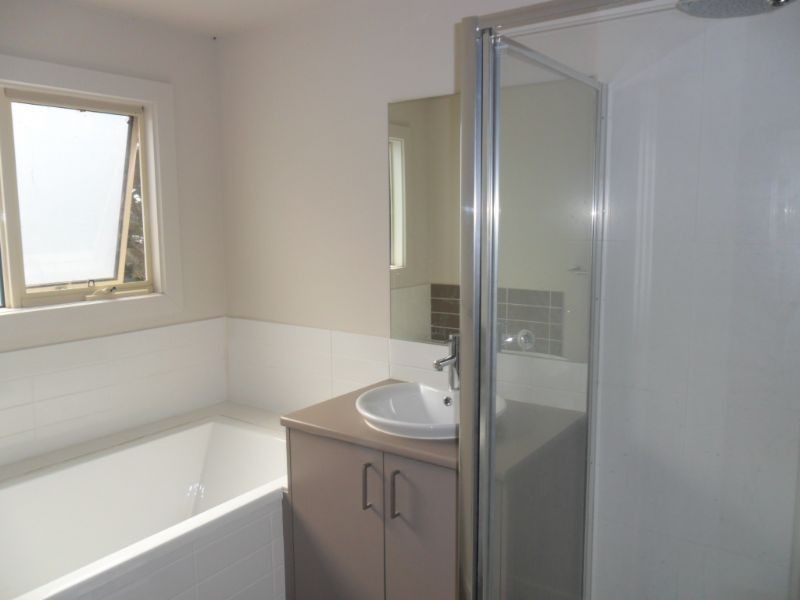 28 Tolley Ave, Surf Beach VIC 3922