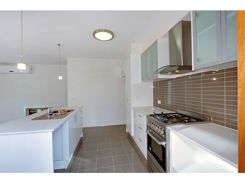 6 Lobelia Lane, Cowes VIC 3922