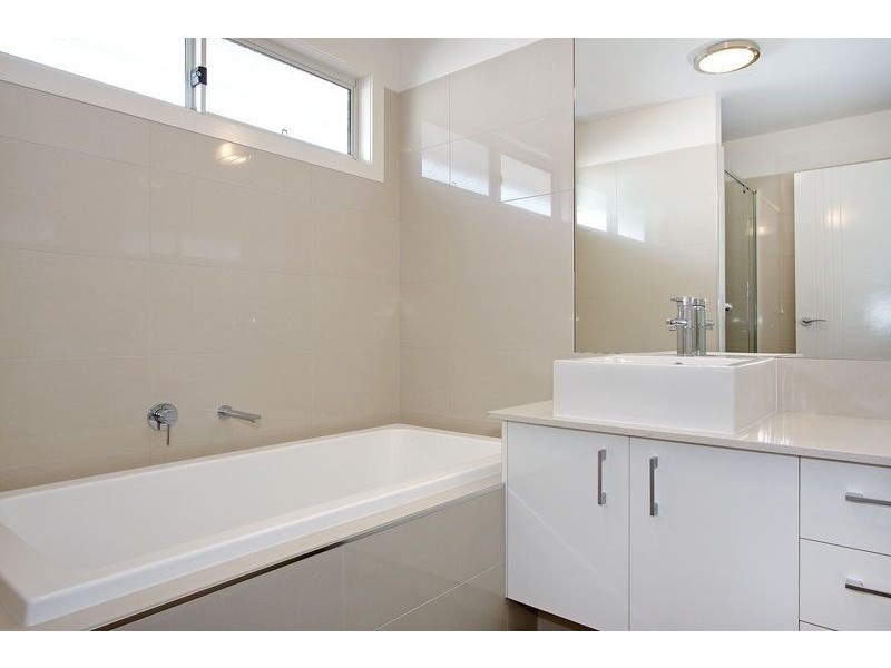 6 Lobelia Lane, Cowes VIC 3922