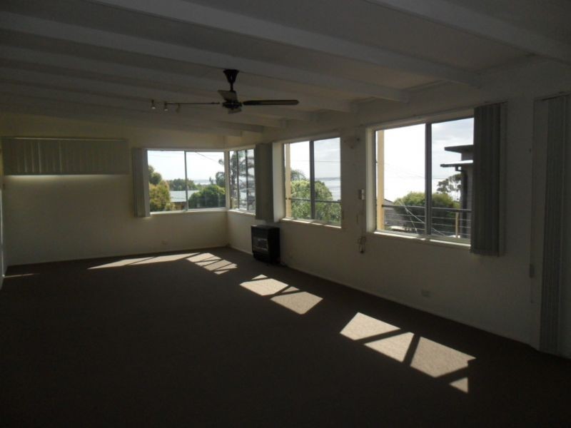 6 Harrington Drive, San Remo VIC 3925