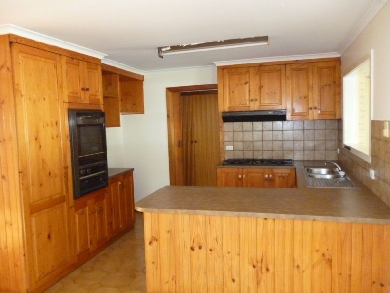 12 Holiday Court, Cowes VIC 3922
