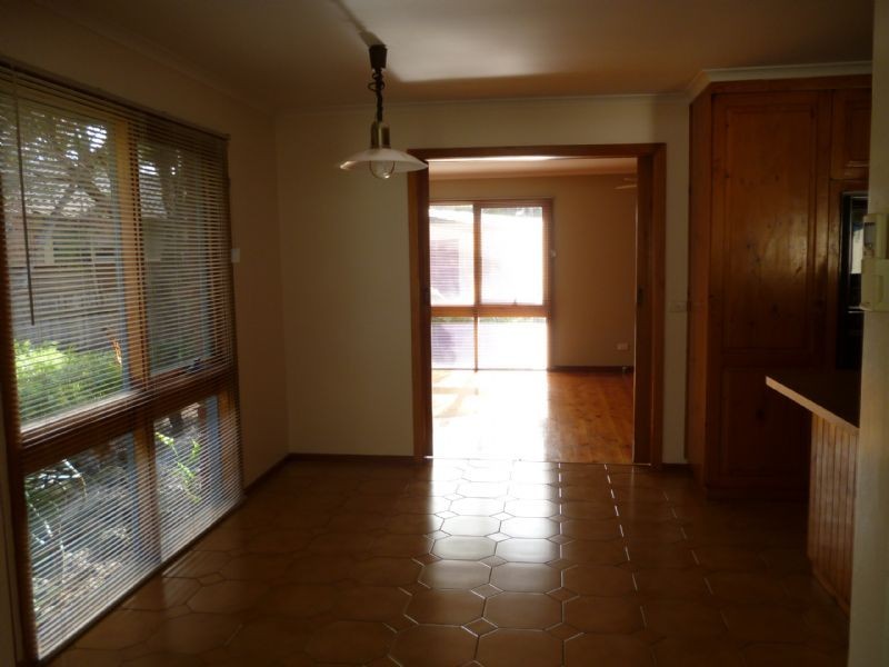 12 Holiday Court, Cowes VIC 3922