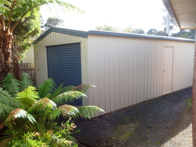 12 Holiday Court, Cowes VIC 3922