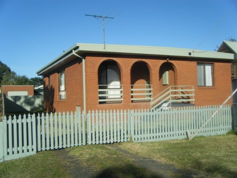 29 Irving Road, Cowes VIC 3922