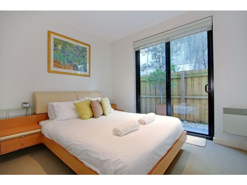 4/4 The Esplanade, Cowes VIC 3922